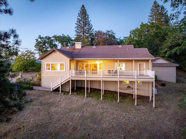 19647 Eagle Ridge Rd, Foresthill, CA 95631