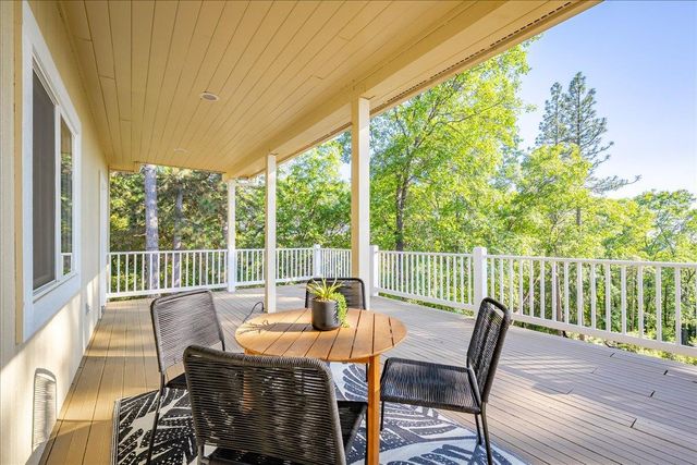 19647 Eagle Ridge Rd, Foresthill, CA 95631