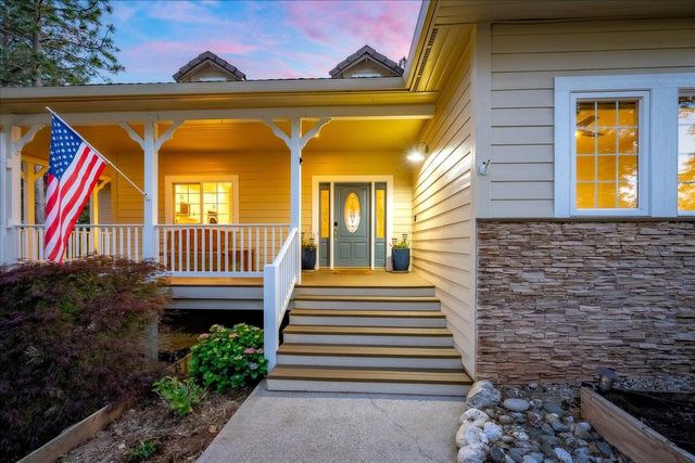 19647 Eagle Ridge Rd, Foresthill, CA 95631