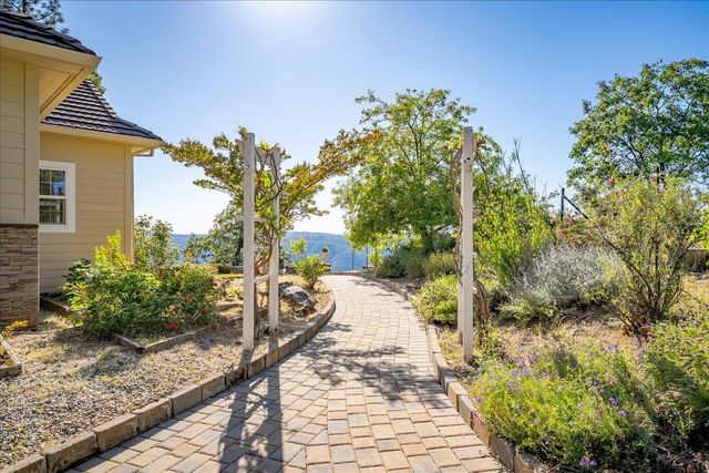 19647 Eagle Ridge Rd, Foresthill, CA 95631
