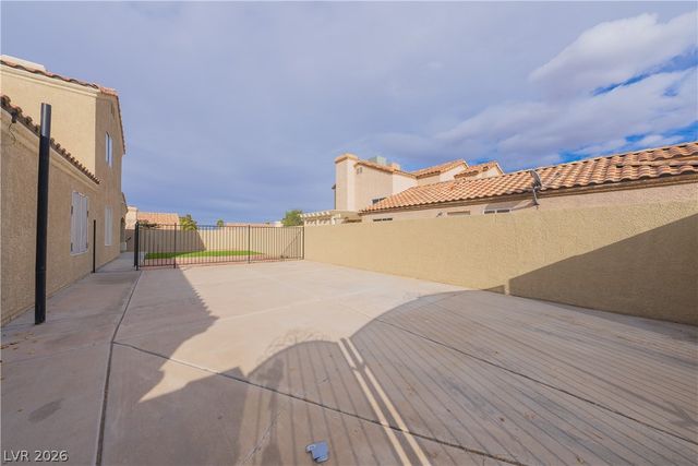 911 Saddle Horn Drive, Henderson, NV 89002