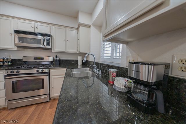 911 Saddle Horn Drive, Henderson, NV 89002