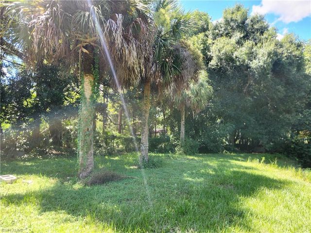 830 Case RD, Labelle, FL 33935