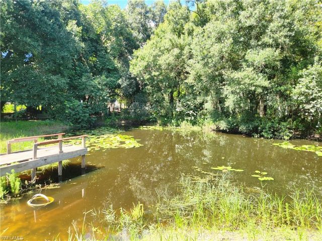 830 Case RD, Labelle, FL 33935