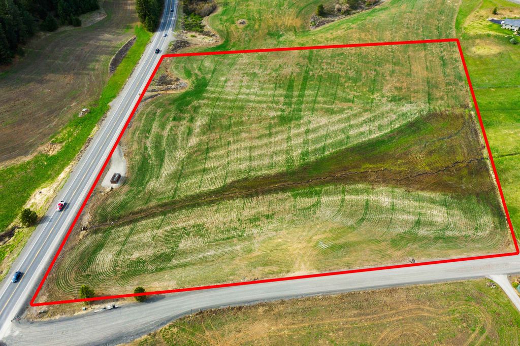 NKA E HOFFMAN Ln, Spokane, WA 99223 photo 16