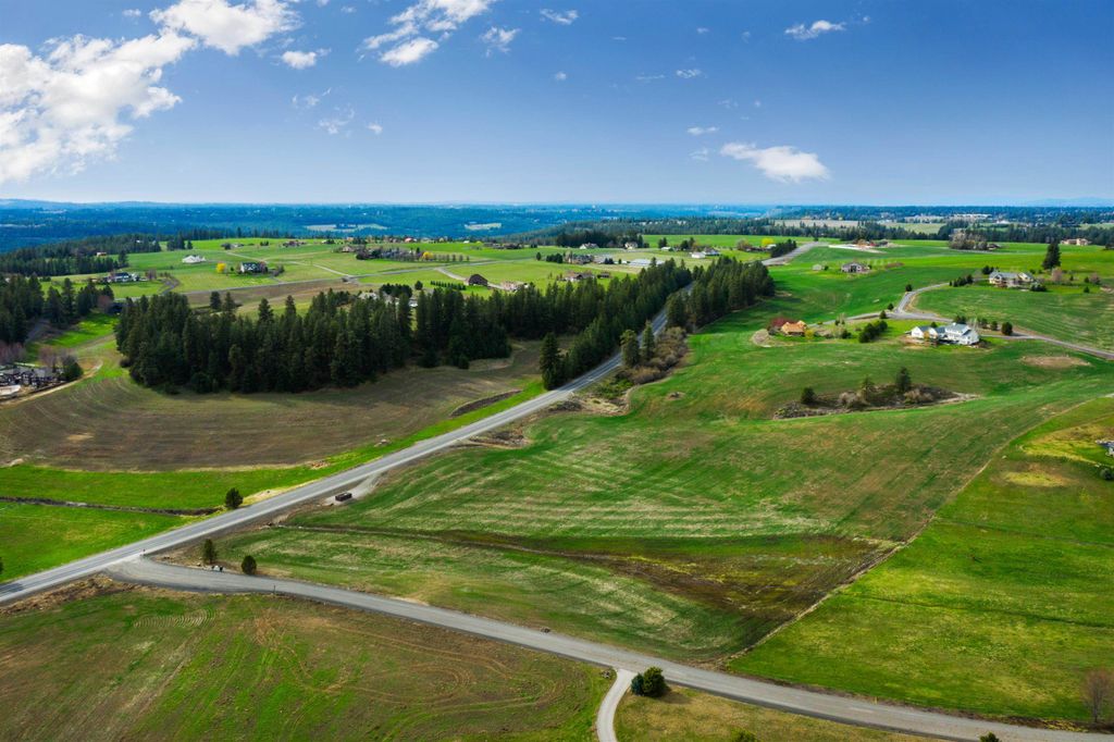 NKA E HOFFMAN Ln, Spokane, WA 99223 photo 10