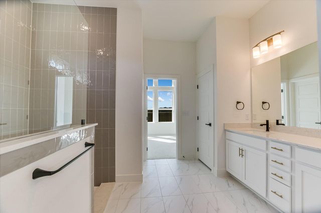 881 Prominence WAY, Leander, TX 78641