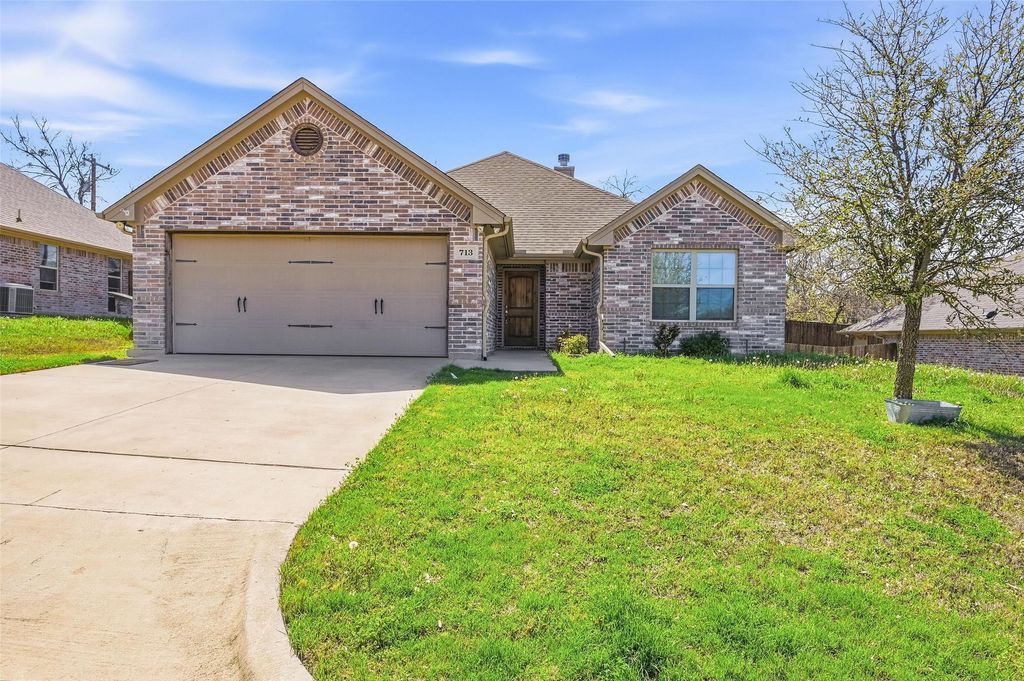 713 Smyth Street, Aledo, TX 76008
