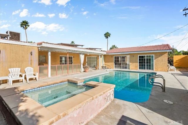 2330 N San Antonio, Palm Springs, CA 92262