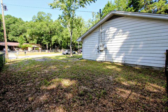 133 Smith Street, Crestview, FL 32539