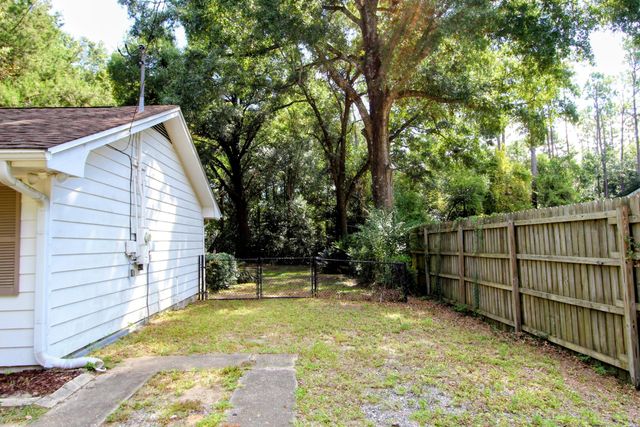 133 Smith Street, Crestview, FL 32539