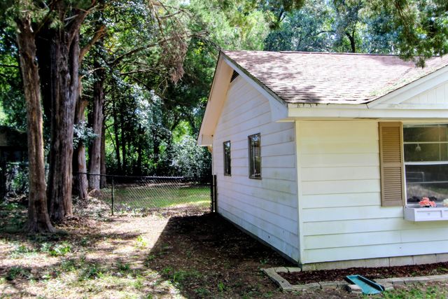 133 Smith Street, Crestview, FL 32539