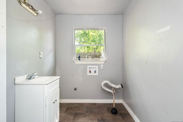 2912 Vera Cruz, San Antonio, TX 78207
