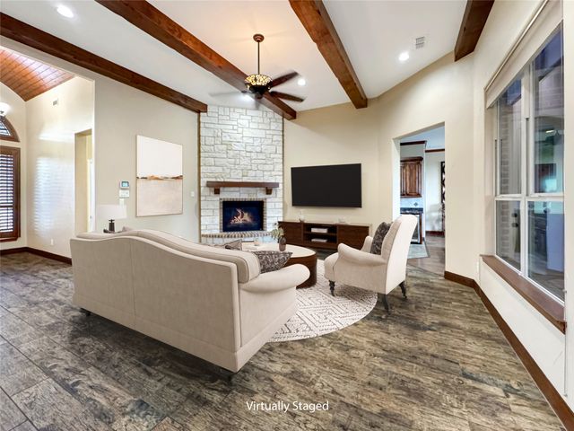 6509 Ladybank Court W, Cleburne, TX 76033