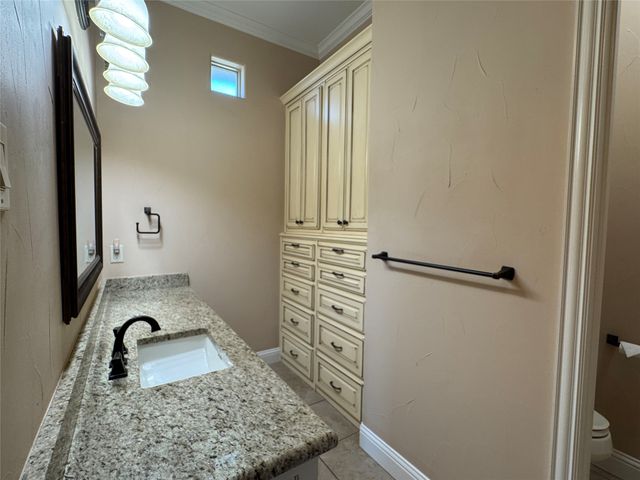 6509 Ladybank Court W, Cleburne, TX 76033