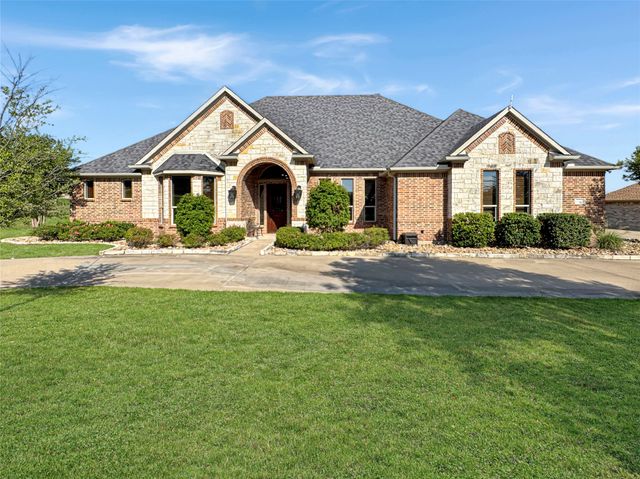 6509 Ladybank Court W, Cleburne, TX 76033