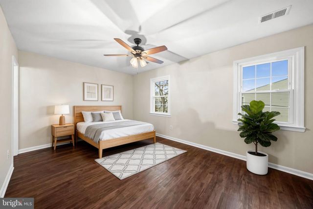 813 DELAFIELD ST NE, Washington, DC 20017