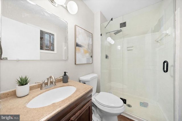 813 DELAFIELD ST NE, Washington, DC 20017