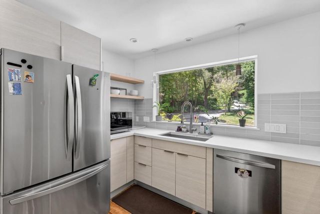 450 Vine Hill Road, Santa Cruz, CA 95065