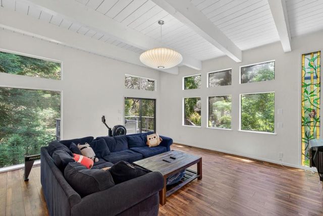450 Vine Hill Road, Santa Cruz, CA 95065