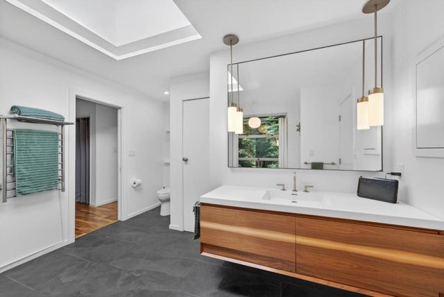450 Vine Hill Road, Santa Cruz, CA 95065