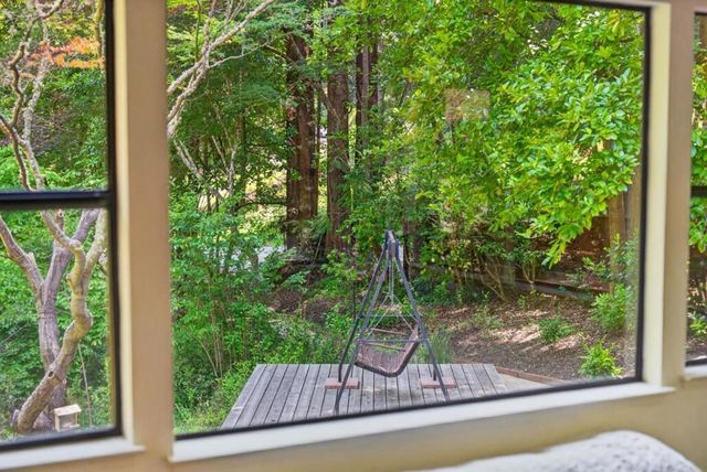 450 Vine Hill Road, Santa Cruz, CA 95065