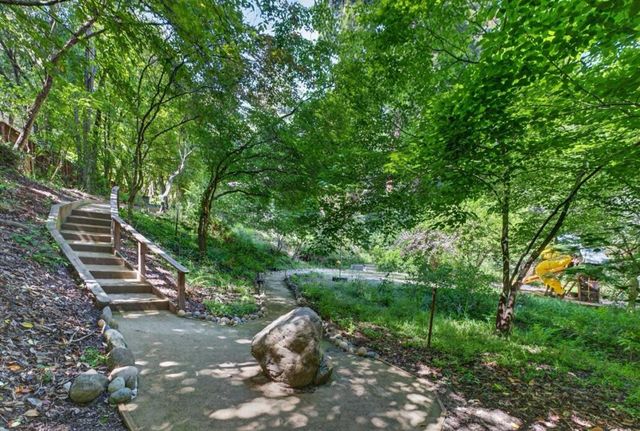 450 Vine Hill Road, Santa Cruz, CA 95065