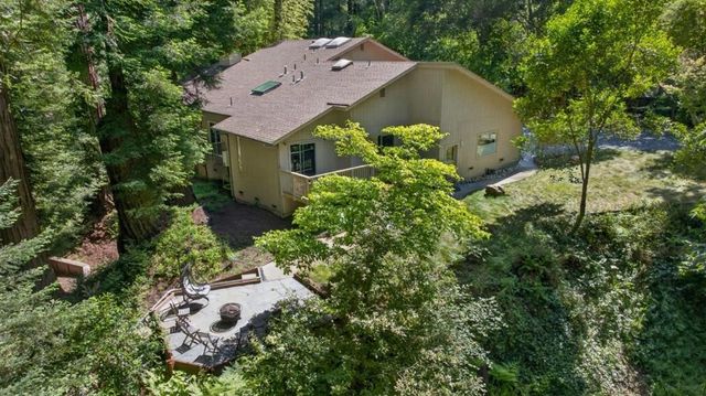 450 Vine Hill Road, Santa Cruz, CA 95065