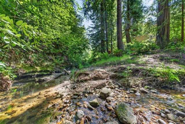 450 Vine Hill Road, Santa Cruz, CA 95065