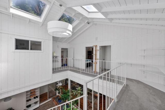 450 Vine Hill Road, Santa Cruz, CA 95065