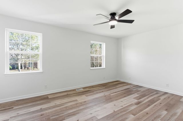 1058 Todd Preis Dr, Nashville, TN 37221