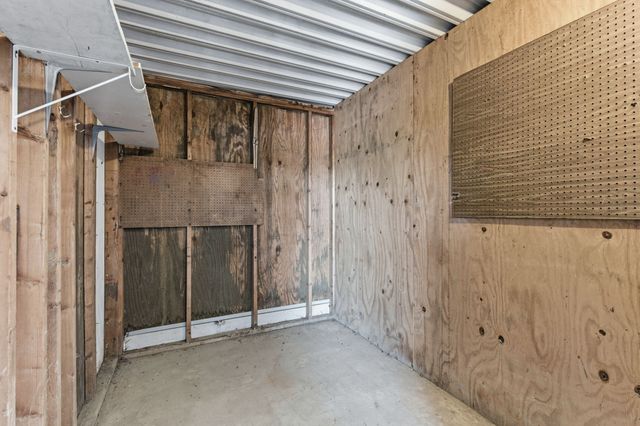 1058 Todd Preis Dr, Nashville, TN 37221