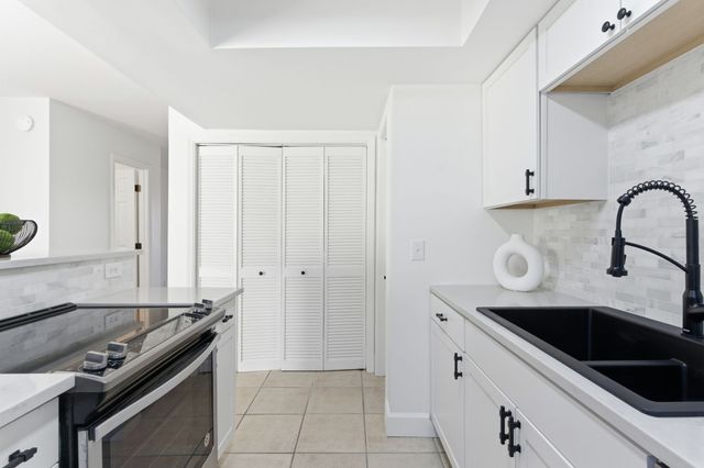 1058 Todd Preis Dr, Nashville, TN 37221