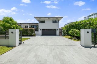 2010 NE 122nd Rd, North Miami, FL 33181