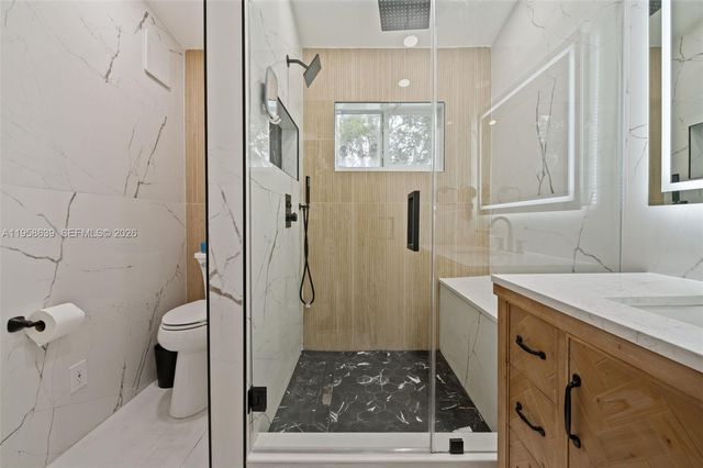 20877 NW 4th St, Pembroke Pines, FL 33029