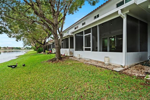 20877 NW 4th St, Pembroke Pines, FL 33029