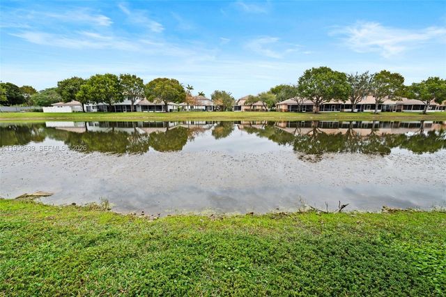 20877 NW 4th St, Pembroke Pines, FL 33029