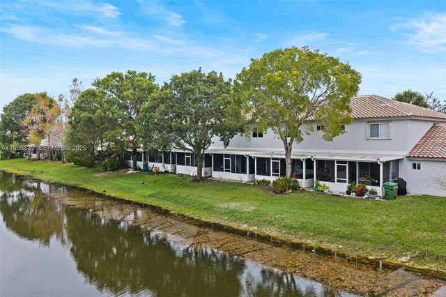 20877 NW 4th St, Pembroke Pines, FL 33029