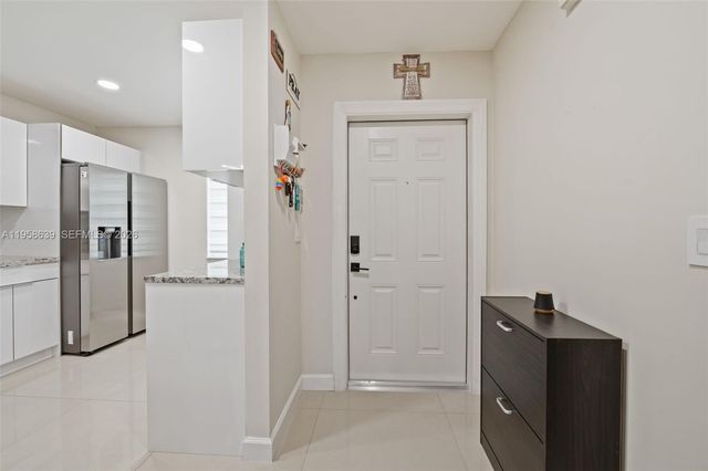 20877 NW 4th St, Pembroke Pines, FL 33029