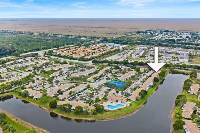 20877 NW 4th St, Pembroke Pines, FL 33029