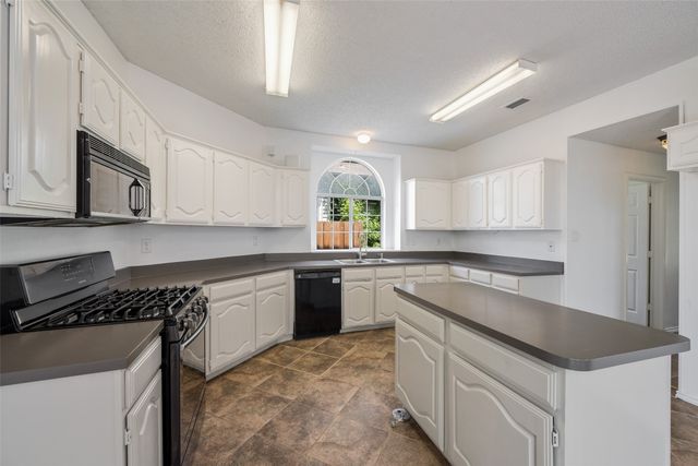 7122 Don Gomez Lane, Garland, TX 75043
