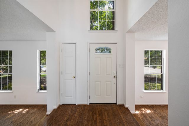 7122 Don Gomez Lane, Garland, TX 75043