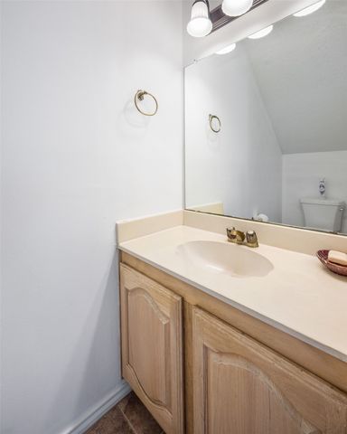 7122 Don Gomez Lane, Garland, TX 75043