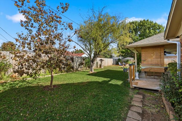 312 Richy Road, Roanoke, TX 76262