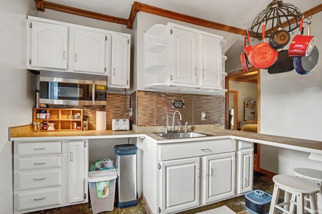 939 E 4th Street, Mishawaka, IN 46544