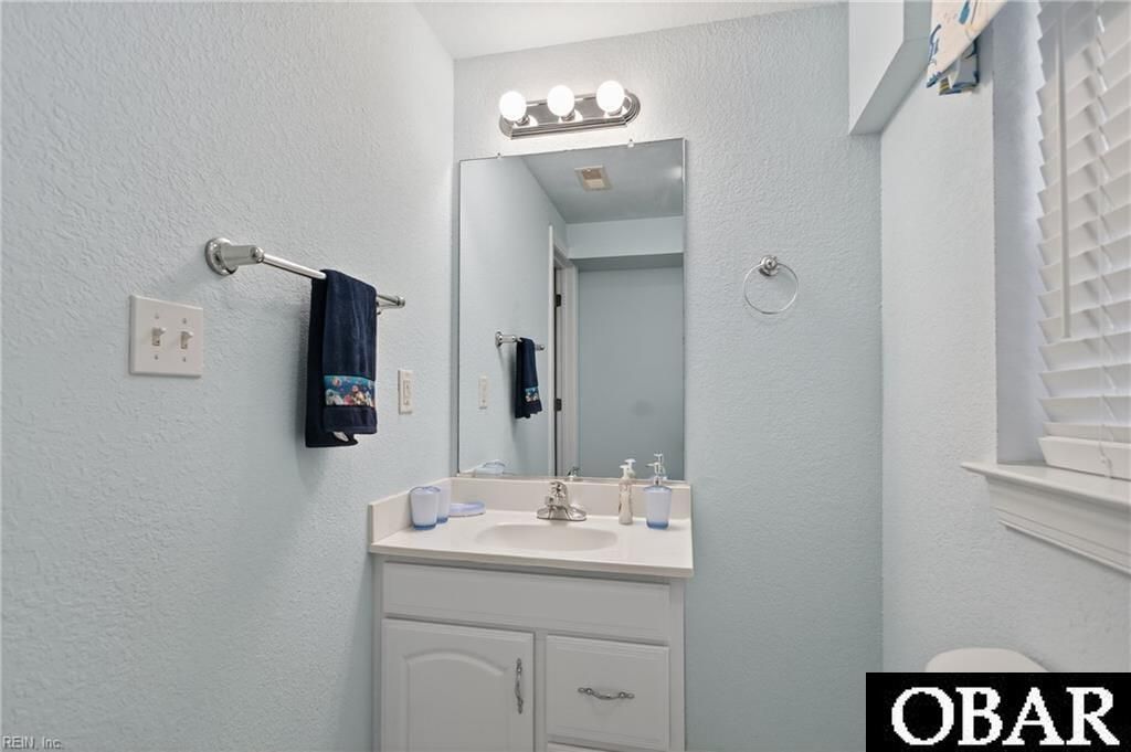 Image 16 of property listing at 206 E Palmetto St Lot 21-22, Kill Devil Hills, NC 27948