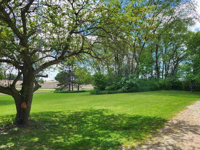 1246 Washington Road, Stoughton, WI 53589