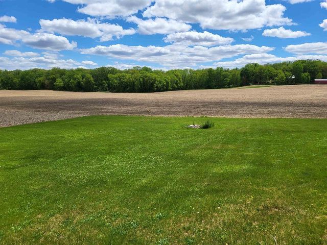 1246 Washington Road, Stoughton, WI 53589