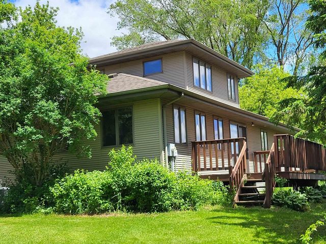 1246 Washington Road, Stoughton, WI 53589
