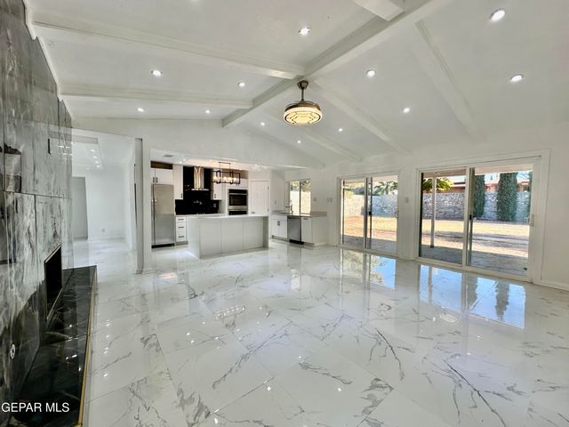 6332 EL RISCO Street, El Paso, TX 79912